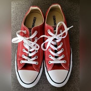 RED All Star Converse Sneakers Size 7 Men's / 9 Women's Shoes